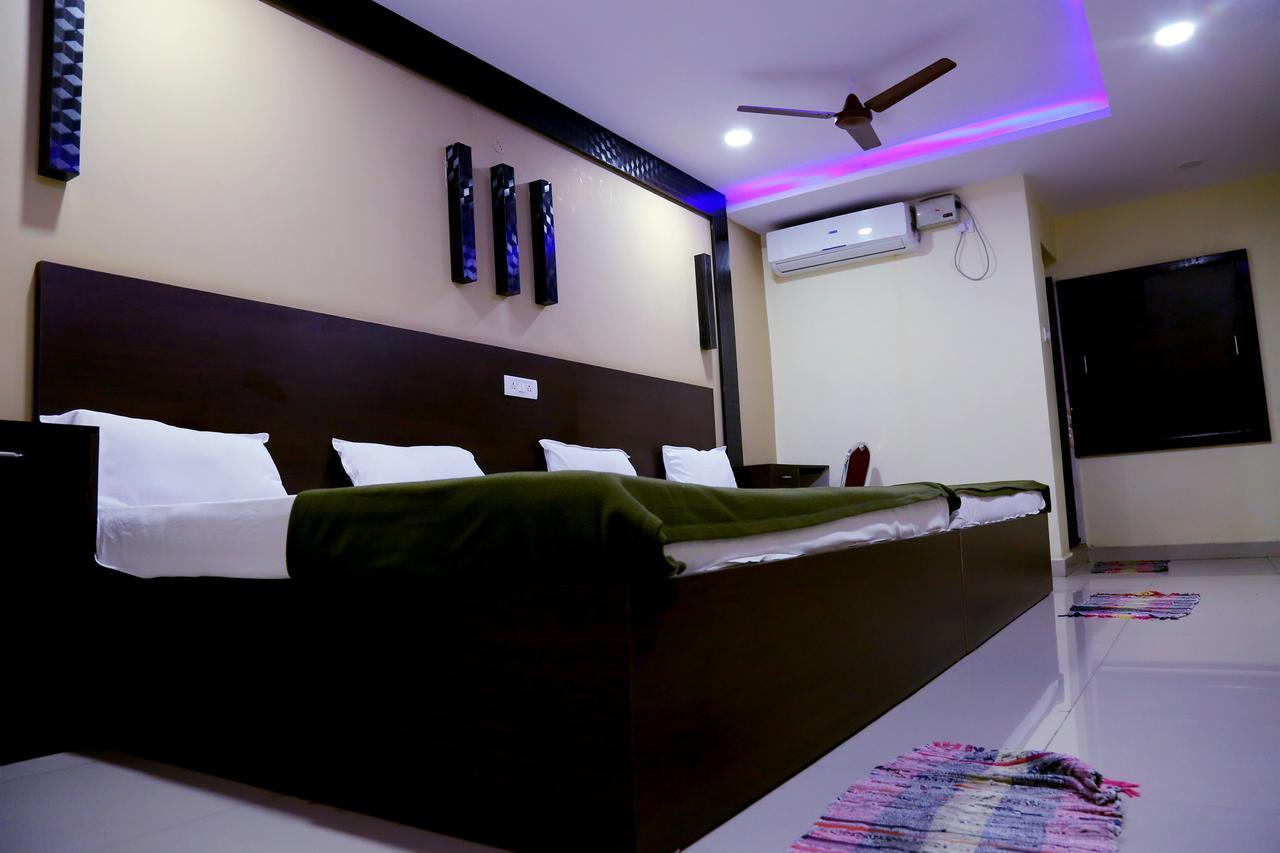 Divya Lodge Haydarabad Dış mekan fotoğraf