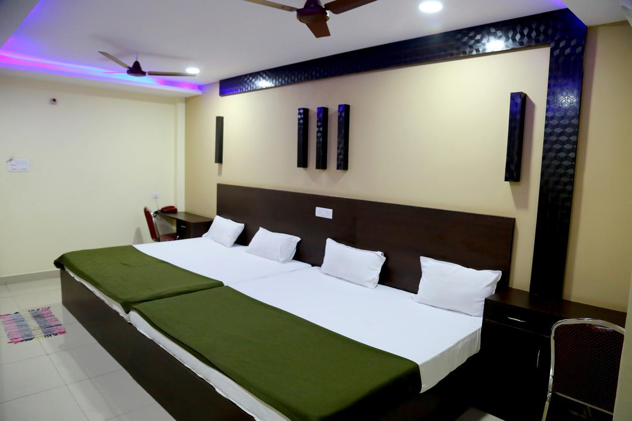 Divya Lodge Haydarabad Dış mekan fotoğraf