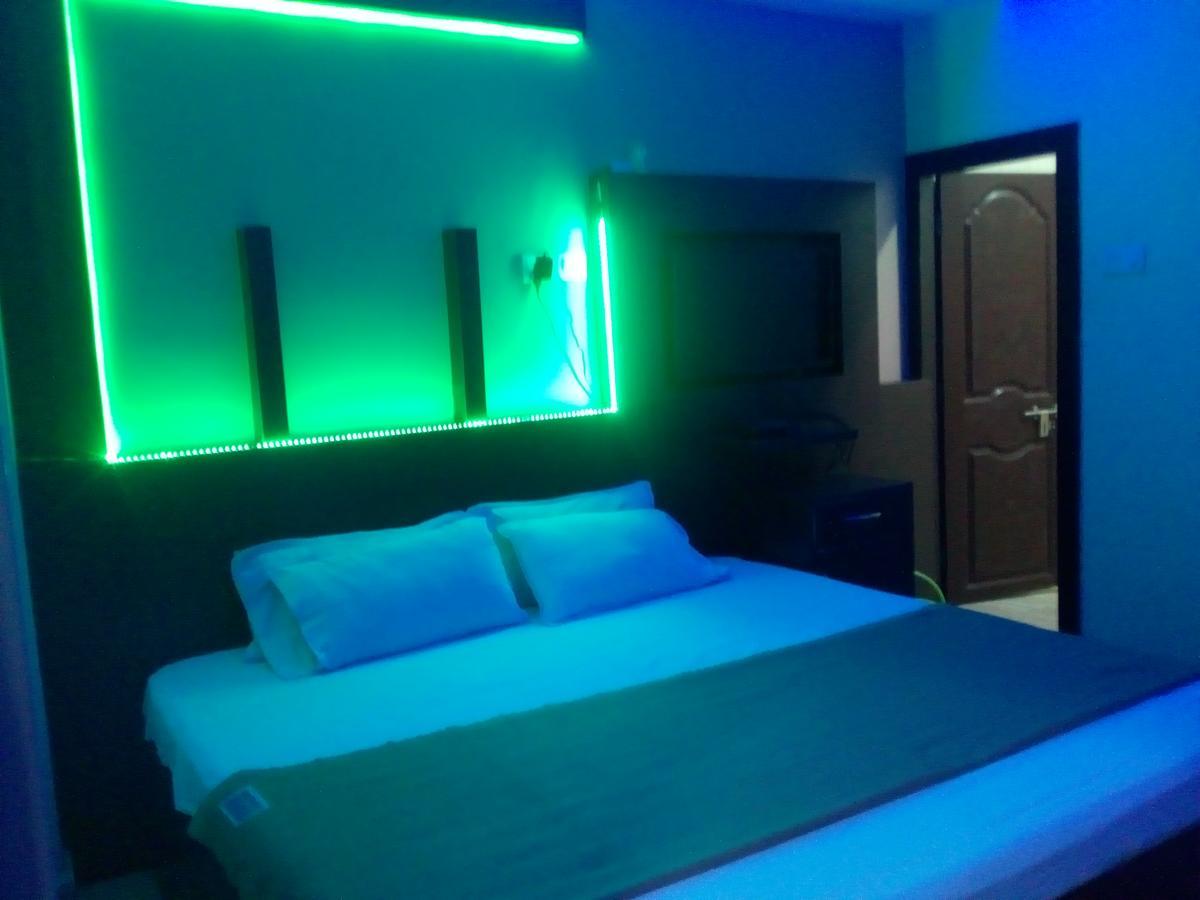 Divya Lodge Haydarabad Dış mekan fotoğraf
