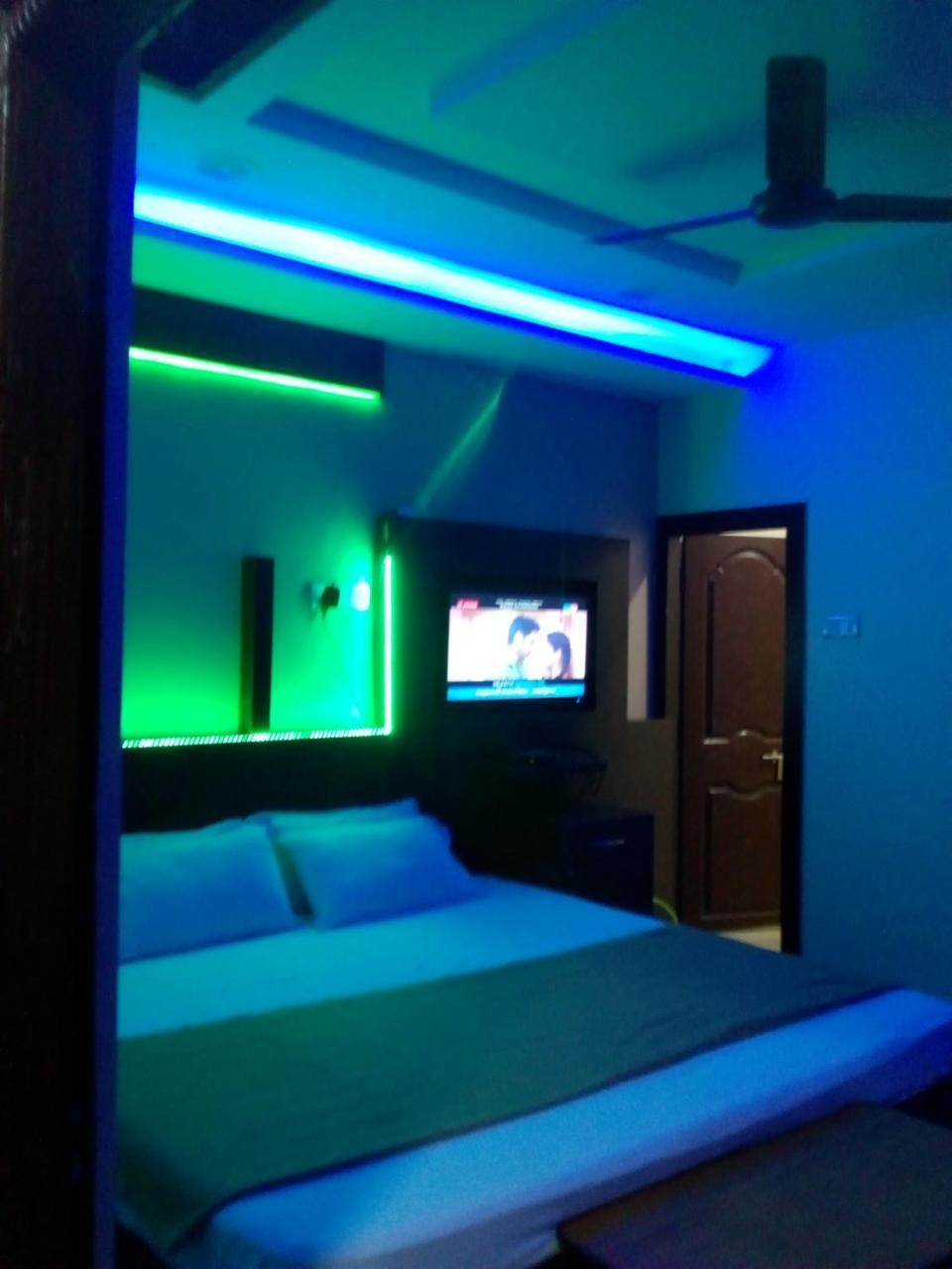 Divya Lodge Haydarabad Dış mekan fotoğraf